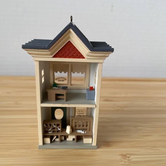 Lot 4 Hallmark Ornaments Nostalgic Houses & Shops 1988-91 NO boxes - Picture 5 of 12